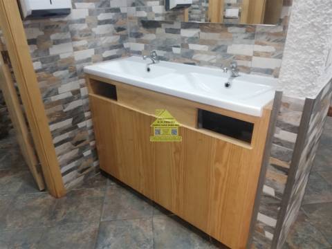 CPM20403fr Restaurante Snack Bar junto a Farmácia  em Gueifães à Rua Manuel Pinto Canedo 890,00€