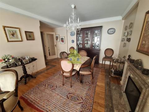 CPM20419 T3 Gaia Construção Palhares  366.500€   prx metro Soares Reis, (Rubi)  Hospital Privado