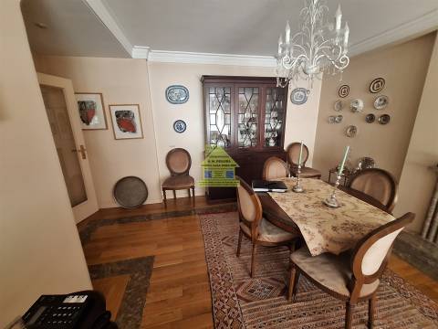 CPM20419 T3 Gaia Construção Palhares  366.500€   prx metro Soares Reis, (Rubi)  Hospital Privado