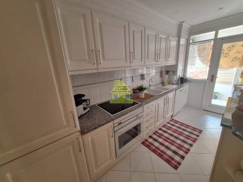 CPM20419 T3 Gaia Construção Palhares  366.500€   prx metro Soares Reis, (Rubi)  Hospital Privado