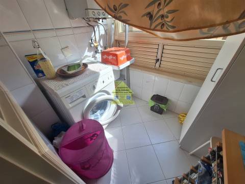 CPM20419 T3 Gaia Construção Palhares  366.500€   prx metro Soares Reis, (Rubi)  Hospital Privado