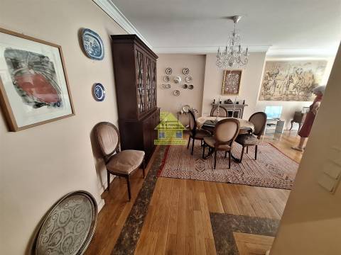 CPM20419 T3 Gaia Construção Palhares  366.500€   prx metro Soares Reis, (Rubi)  Hospital Privado