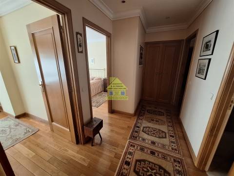 CPM20419 T3 Gaia Construção Palhares  366.500€   prx metro Soares Reis, (Rubi)  Hospital Privado