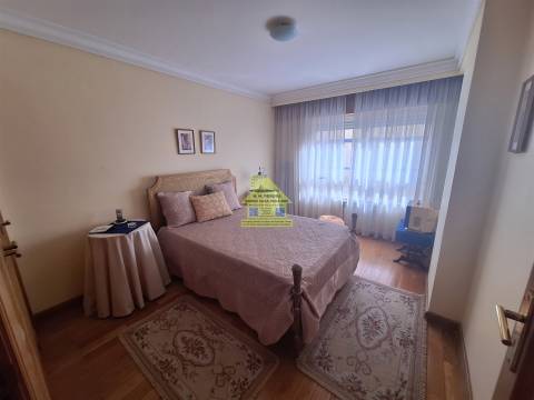 CPM20419 T3 Gaia Construção Palhares  366.500€   prx metro Soares Reis, (Rubi)  Hospital Privado