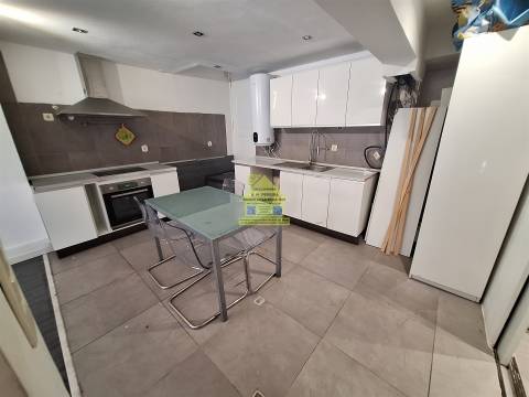 CPM20550 APT T1 junto metro c/ Terraço Centro Gaia  Jardim Morro / General Torres