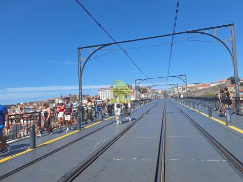 CPM20550 APT T1 junto metro c/ Terraço Centro Gaia  Jardim Morro / General Torres