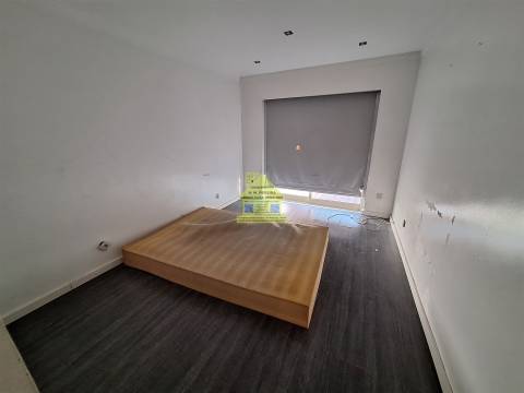 CPM20550 APT T1 junto metro c/ Terraço Centro Gaia  Jardim Morro / General Torres