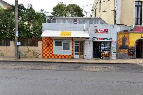 Loja no Monte Estoril, Estoril (ARRENDADO)