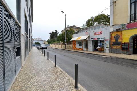 Loja no Monte Estoril, Estoril (ARRENDADO)
