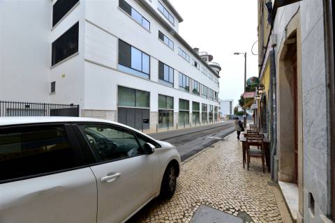 Loja no Monte Estoril, Estoril (ARRENDADO)