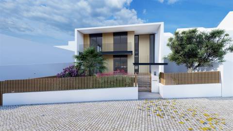 Terreno para construção de pequeno condomínio no Estoril, Cascais.