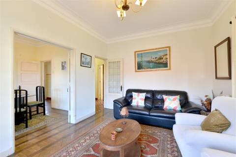 Moradia T4 e Restaurante em Amoreira, Cascais