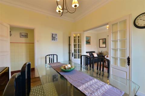 Moradia T4 e Restaurante em Amoreira, Cascais