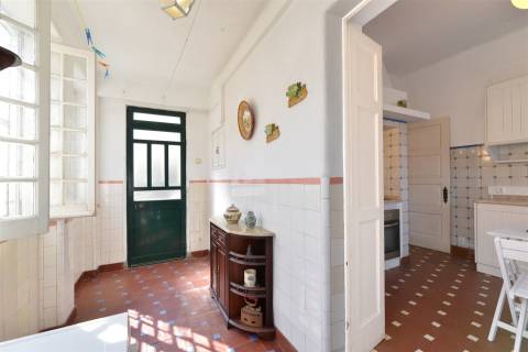 Moradia T4 e Restaurante em Amoreira, Cascais