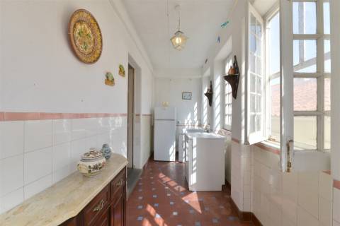 Moradia T4 e Restaurante em Amoreira, Cascais