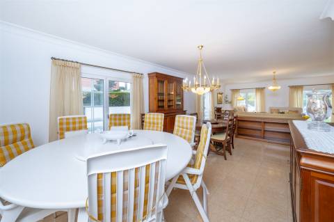 Moradia independente T4, que une o luxo e o conforto, na Quinta da Beloura.