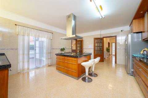 Moradia independente T4, que une o luxo e o conforto, na Quinta da Beloura.