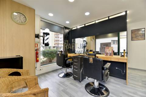 Loja em Algés, Oeiras, Lisboa