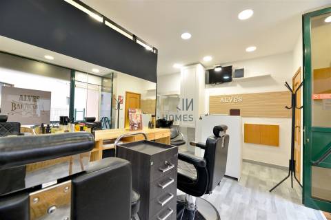 Loja em Algés, Oeiras, Lisboa