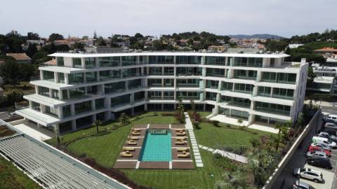 Apartamento T2 na Urb. Bayview, Cascais.