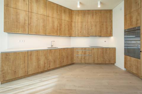 Apartamento T2 na Urb. Bayview, Cascais.