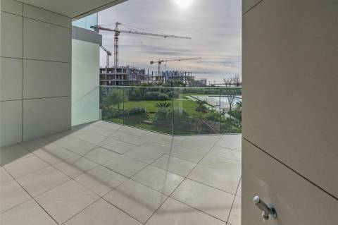 Apartamento T2 na Urb. Bayview, Cascais.