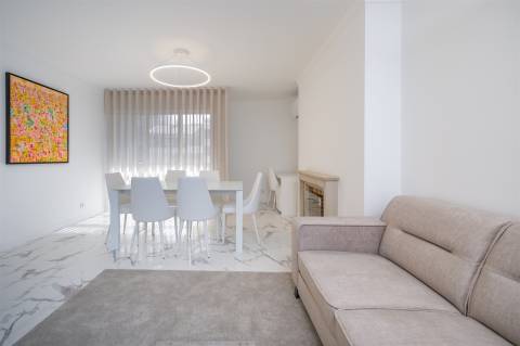 Apartamento T3 no Bairro de Rosario em Cascais