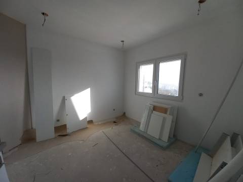 Apartamentos de 3 assoalhadas na Praia das Maçãs, Sintra