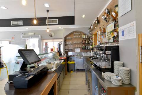 Café / Restaurante para trespasse  em Santa Cruz, Lisboa