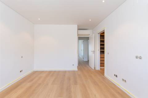 Moradia de 4 assoalhadas na Amoreira, Alcabideche, Cascais