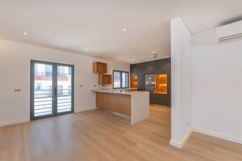 Moradia de 4 assoalhadas na Amoreira, Alcabideche, Cascais