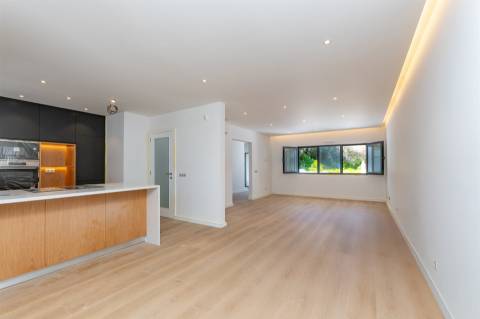 Moradia de 4 assoalhadas na Amoreira, Alcabideche, Cascais