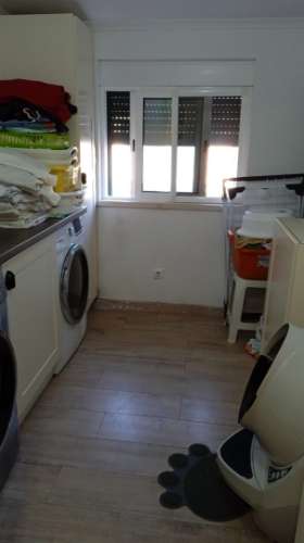 Quinta em Terrugem com moradia V3 e piscina