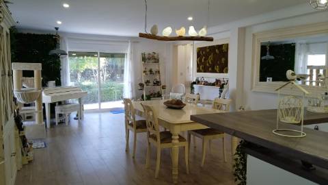 Quinta em Terrugem com moradia V3 e piscina