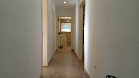 Quinta em Terrugem com moradia V3 e piscina