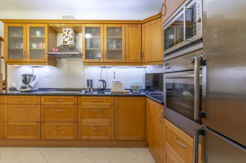 Moradia T4 em Banda, Alcabideche, Cascais