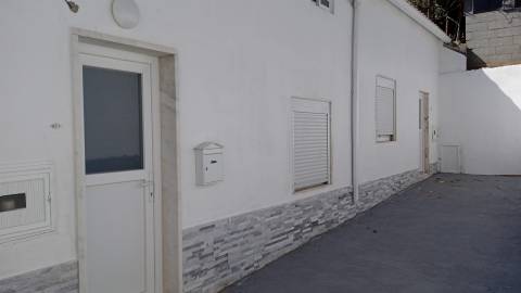 2 MORADIAS T9 NA AJUDA - ALCÂNTARA, LISBOA.