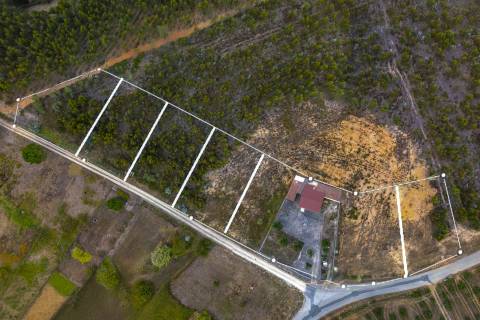 Lote de Terreno para construção 1000 m2.  Inserido em loteamento  para 7 moradias.