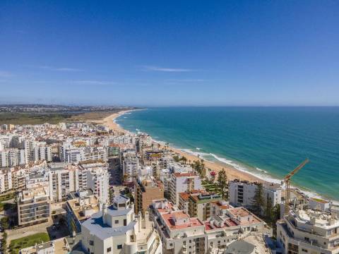 Apartamento T2 novo com garagem - Armação de Pêra, Silves, Algarve.