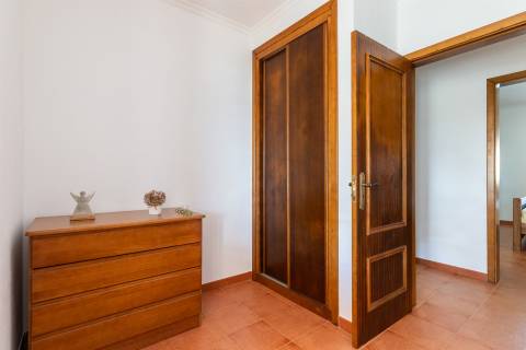 Moradia de 2 pisos, 8 assolhadas, 5 casas de banho - Alandroal, Évora