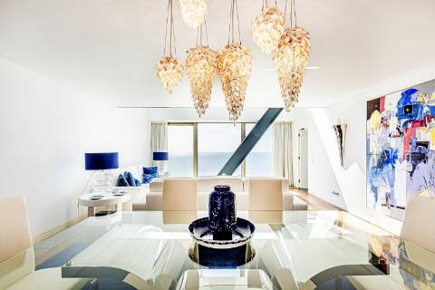 Duplex T3 em primeira linha mar, condomínio de luxo em Cascais