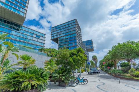 Arrendamento apartamento T3 (suites) e vista mar - Estoril Sol Residence