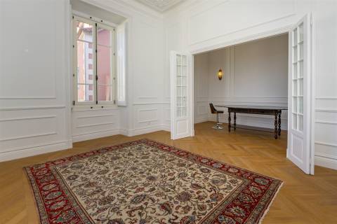 Chalet de Luxo em Sintra. Chalet com 5 quartos, cinema, sauna e garrafeira particular