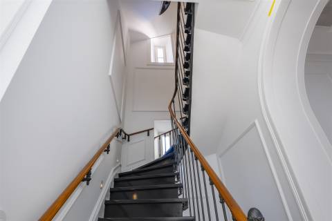 Chalet de Luxo em Sintra. Chalet com 5 quartos, cinema, sauna e garrafeira particular