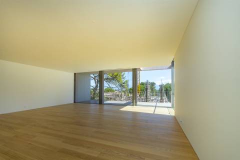 Apartamento T3 no Edificio Coral em Cascais, Gandarinha