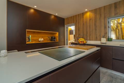 MORADIA T3+1  EM CONDOMÍNIO FECHADO NA MALVEIRA DA SERRA