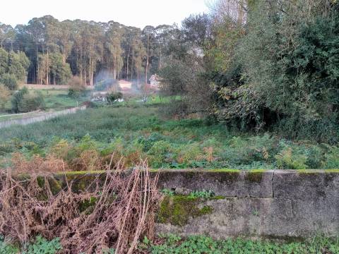 Terreno para venda  em Grijó e Sermonde - Vila Nova de Gaia, Porto.