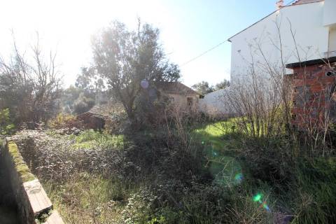 Moradia T1 em lote de 210m2 em Carregal do Sal - Viseu.