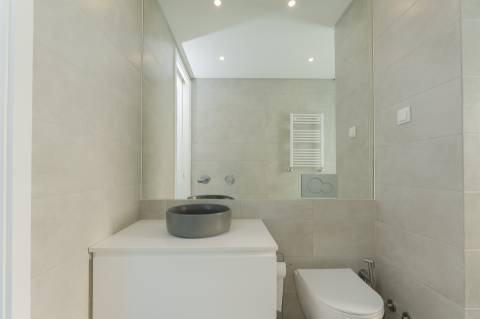 Moradia 5 assoalhadas, com piscina no Zambujeiro.