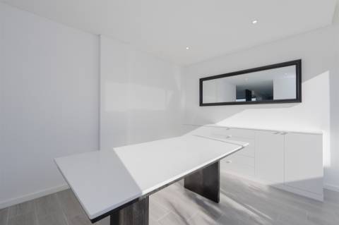 Moradia 5 assoalhadas, com piscina no Zambujeiro.